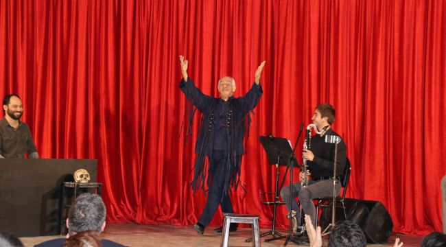 GENCO ERKAL ÇEŞME’DE “MERHABA” DEDI