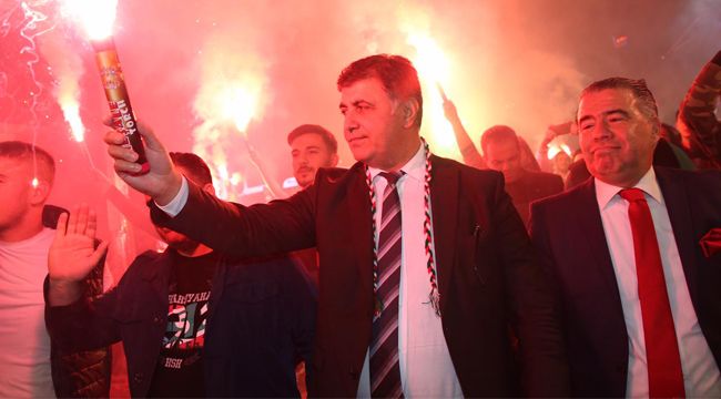 GURUR YAZILIR, KAF SİN KAF OKUNUR