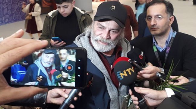 Haluk Bilginer İstanbul'a döndü
