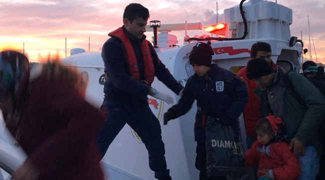 İzmir’de 111 kaçak göçmen yakalandı