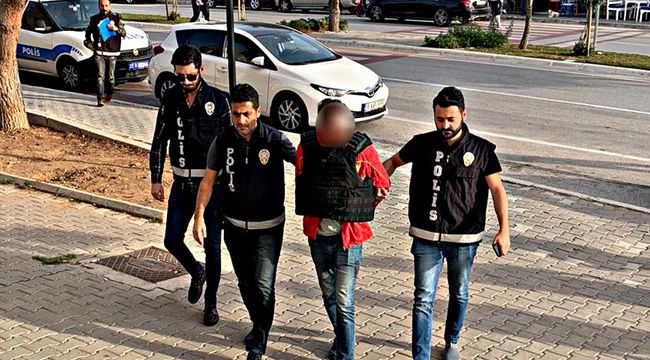 İZMİR'DE SABIKALI CANİ TARTIŞTIĞI KİŞİYİ ÖLDÜRDÜ