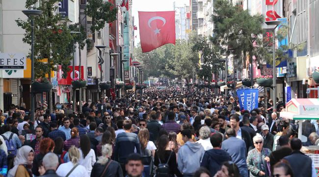 KARŞIYAKA ÇARŞISI'NA REVİZYON