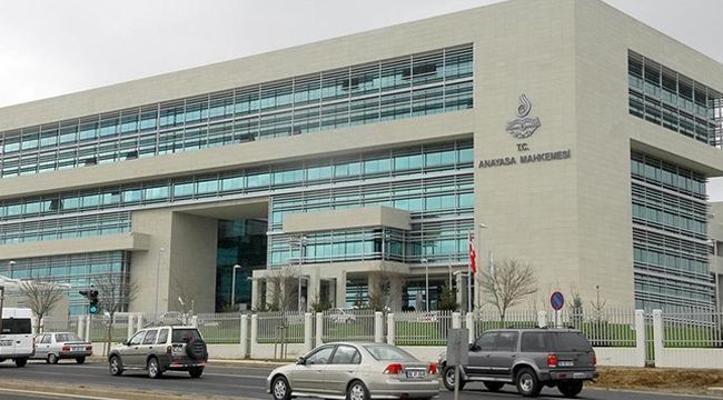 Öğretmene ceza verilmesi hak ihlali sayıldı