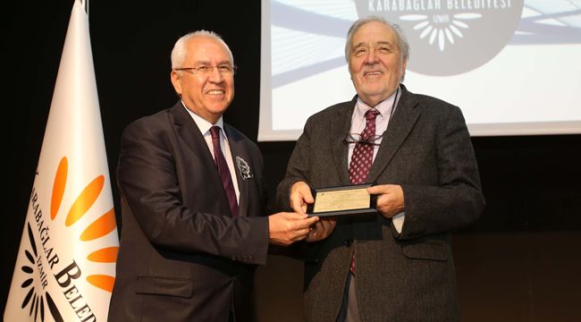 İLBER ORTAYLI'YA KARABAĞLAR'DA YOĞUN İLGİ