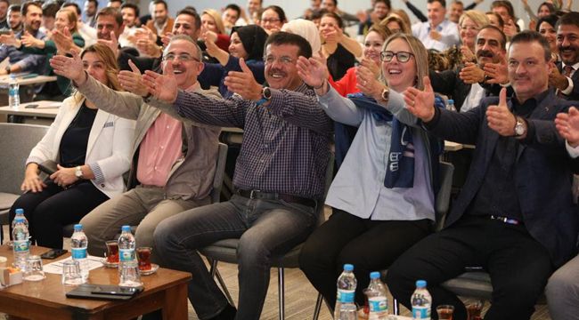 SÜREKLİ: YARIN SEÇİM OLACAKMIŞ GİBİ...