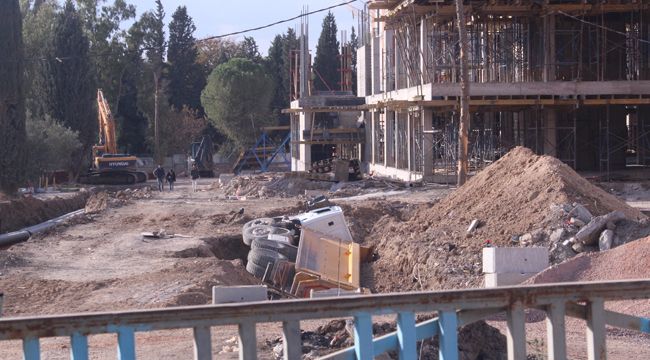 YURT İNŞAATINDA GÖÇÜK PANİĞİ