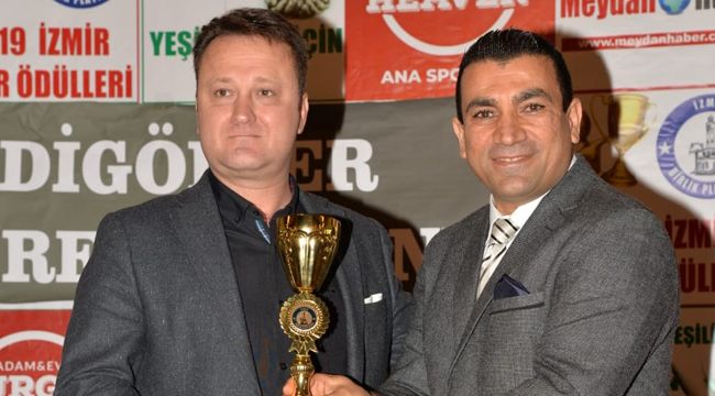 AKSOY'A 'EN HALKÇI BAŞKAN' ÖDÜLÜ