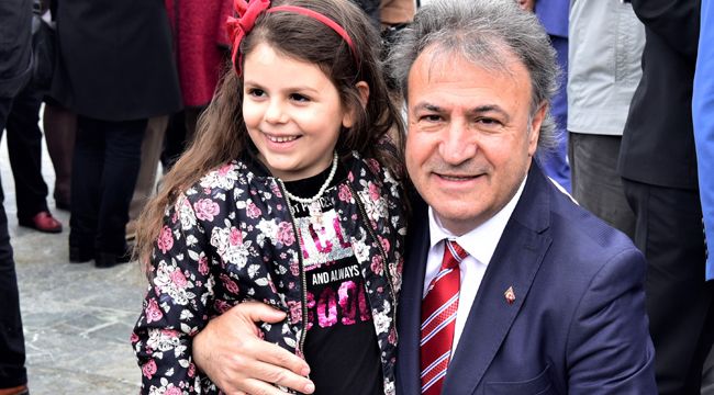 BORNOVA BELEDİYESİ'NDEN KREŞ HAMLESİ
