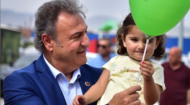 BORNOVA'DA 'OKUYAN BİR GELECEK' PROJESİ