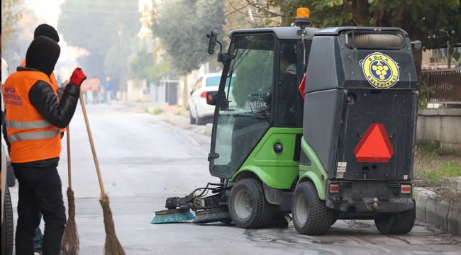 BUCA BELEDİYESİ'NDEN ÖZEL TEMİZLİK TİMİ