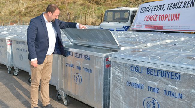 ÇİĞLİ'DE ÇÖP KONTEYNERLERİ YENİLENİYOR
