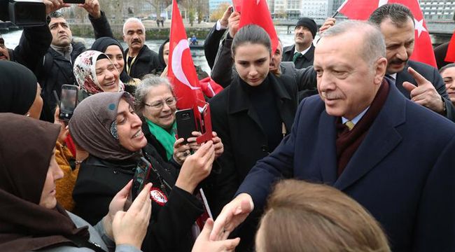 Cumhurbaşkanı Erdoğan'a coşkulu karşılama