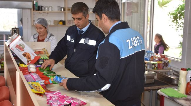 İZMİR'DE ŞIRINGA ÇİKOLATA DENETİMİ