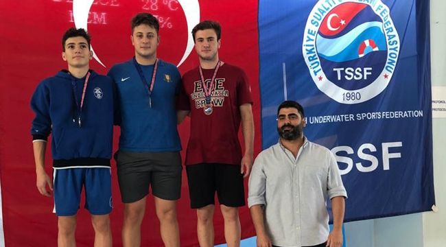 PALETLİ YÜZME BRANŞINDA EGE'YE MADALYA
