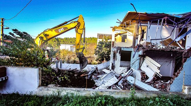 İZMİR ORMANLARINDA YAPILAŞMAYA GEÇİT YOK