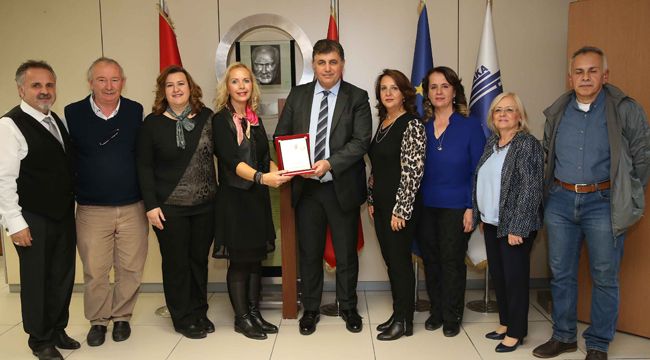 KARŞIYAKA'DA 'BALKAN PLATFORMU' KURULDU