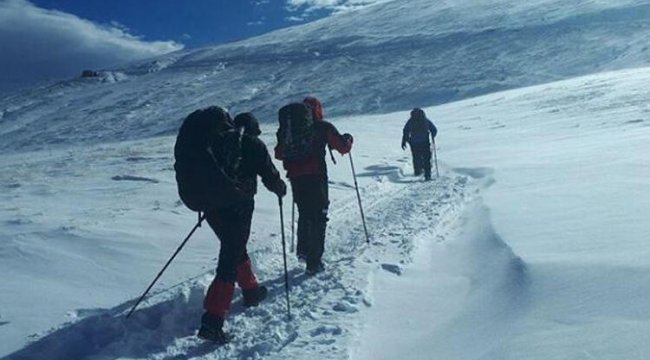 Kayıp dağcıları arama çalışmalarında 17'nci güne girildi