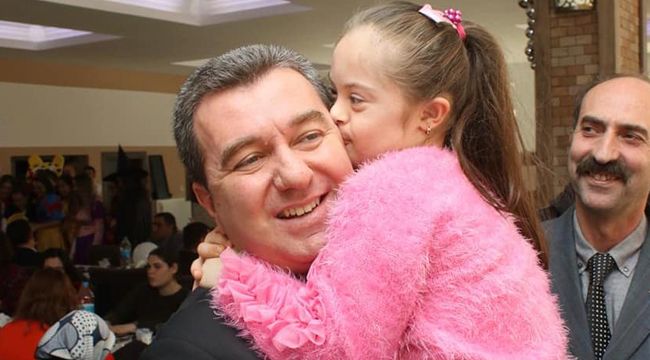 KOŞTU'DAN ENGELLİLER ONURUNA YEMEK