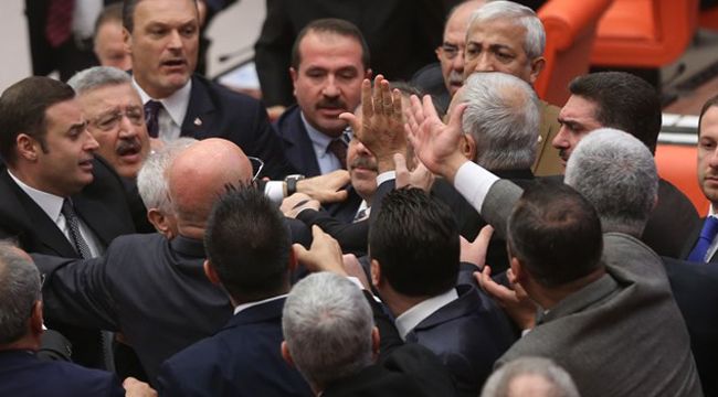 Meclis'te 'tank palet' gerginliği
