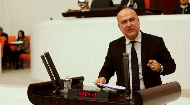 ‘ÖLÜ GEZEGENDE GELECEK OLMAZ’