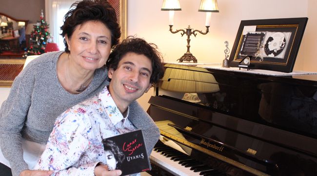 OTİZMLİ CANER'DEN 'UYANIŞ' ALBÜMÜ