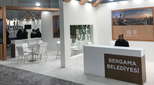 Travel Turkey'de Bergama da var
