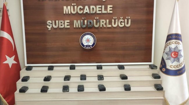 Valizinde 10,5 kilo eroin ele geçirilen yolcu tutuklandı