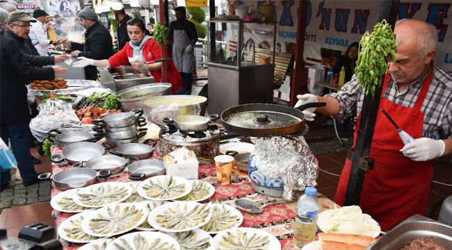 ALİAĞA'DA HAMSİ FESTİVALİ