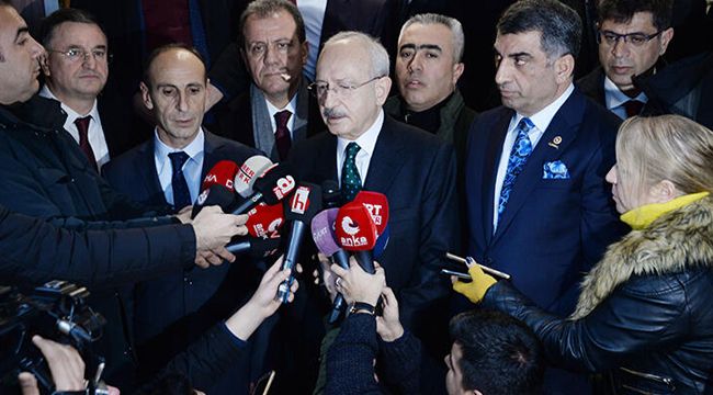 Başkan Kılıçdaroğlu açıklama yaparken deprem oldu