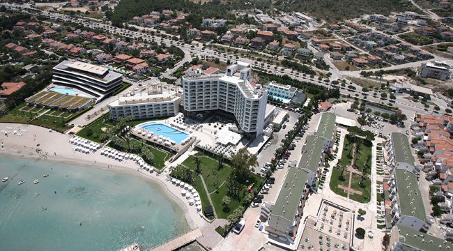 ÇEŞME'DE YABANCI TURİST SAYISINDA ARTIŞ