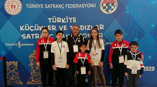 ÇEŞMELİ SATRANÇÇILAR ŞAMPİYONADA