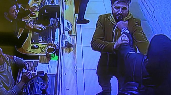 Esenyurt'ta yumruk yumruğa kavga!