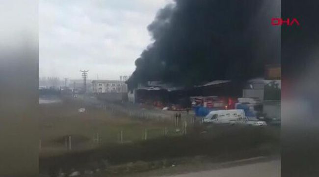 Fabrika'da korkutan yangın!