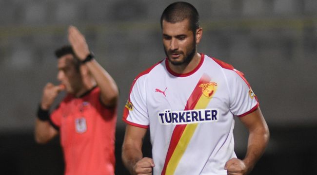 Göztepe'de ilk yolcu Eren Derdiyok olacak