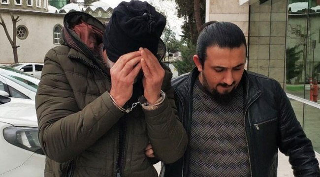 Kız arkadaşını darp edip, cep telefonunu gasp etti!