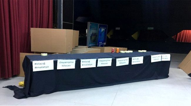 Konser öncesi destek yağdı
