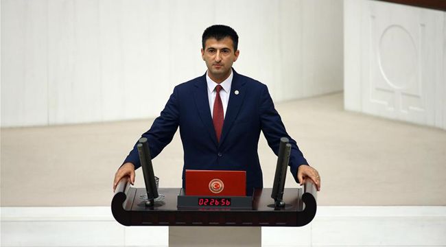 "LİBYA'YA ASKER GÖNDERMEK MAVİ VATANI KAZANDIRMAZ!"