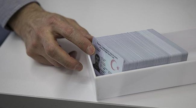 Sahte evrakla Türk vatandaşlığına 12 gözaltı