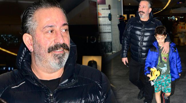 Soğuk havaya rağmen şortla geziyor