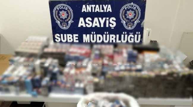 Tam 50 bin liralık sigara çaldılar!