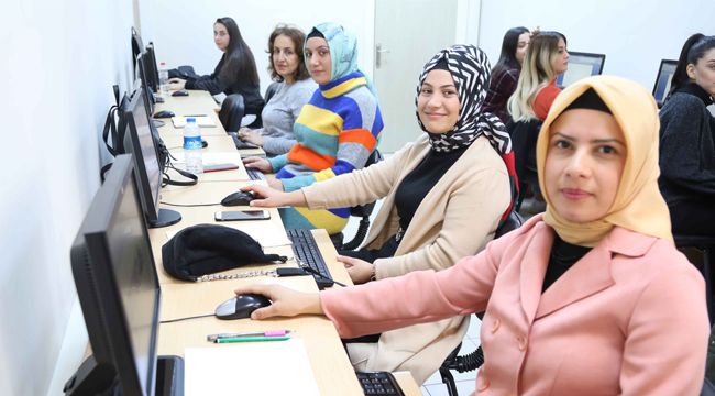 BAYRAKLI'DA KURSLAR BÜYÜK İLGİ GÖRÜYOR