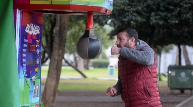 Boks makinesinin kasası çalındı