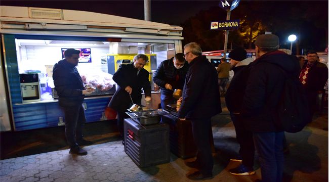 BORNOVA BELEDİYESİ İZMİRLİLER'İN İÇİNİ ISITIYOR