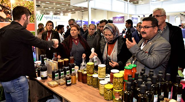 BORNOVA MARKASINA BÜYÜK İLGİ