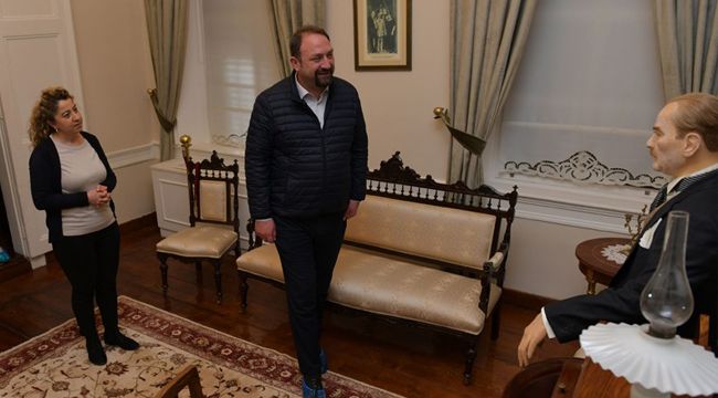 ÇİĞLİ ATATÜRK'ÜN İZİNDEN YÜRÜYOR
