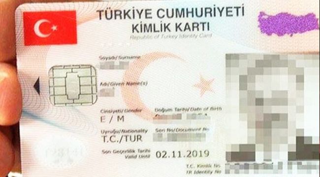 Eski belediye başkanı sahte kimlikle yakalandı