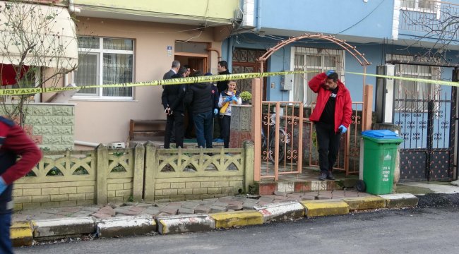 Evinde ölü bulunan kadının öldürüldüğü belirlendi