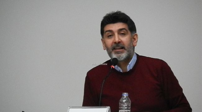 Foça'da demokrasi ve memleketin hallerini anlattı
