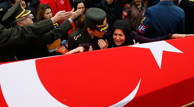 İZMİR ŞEHİDİNİ UĞURLADI