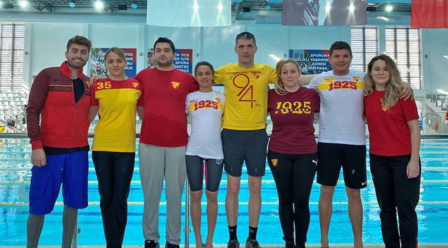 Yüzme Şampiyonası'nda Göztepe rüzgarı